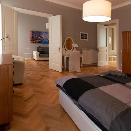 Da Gillo Appartement Triëst Buitenkant foto